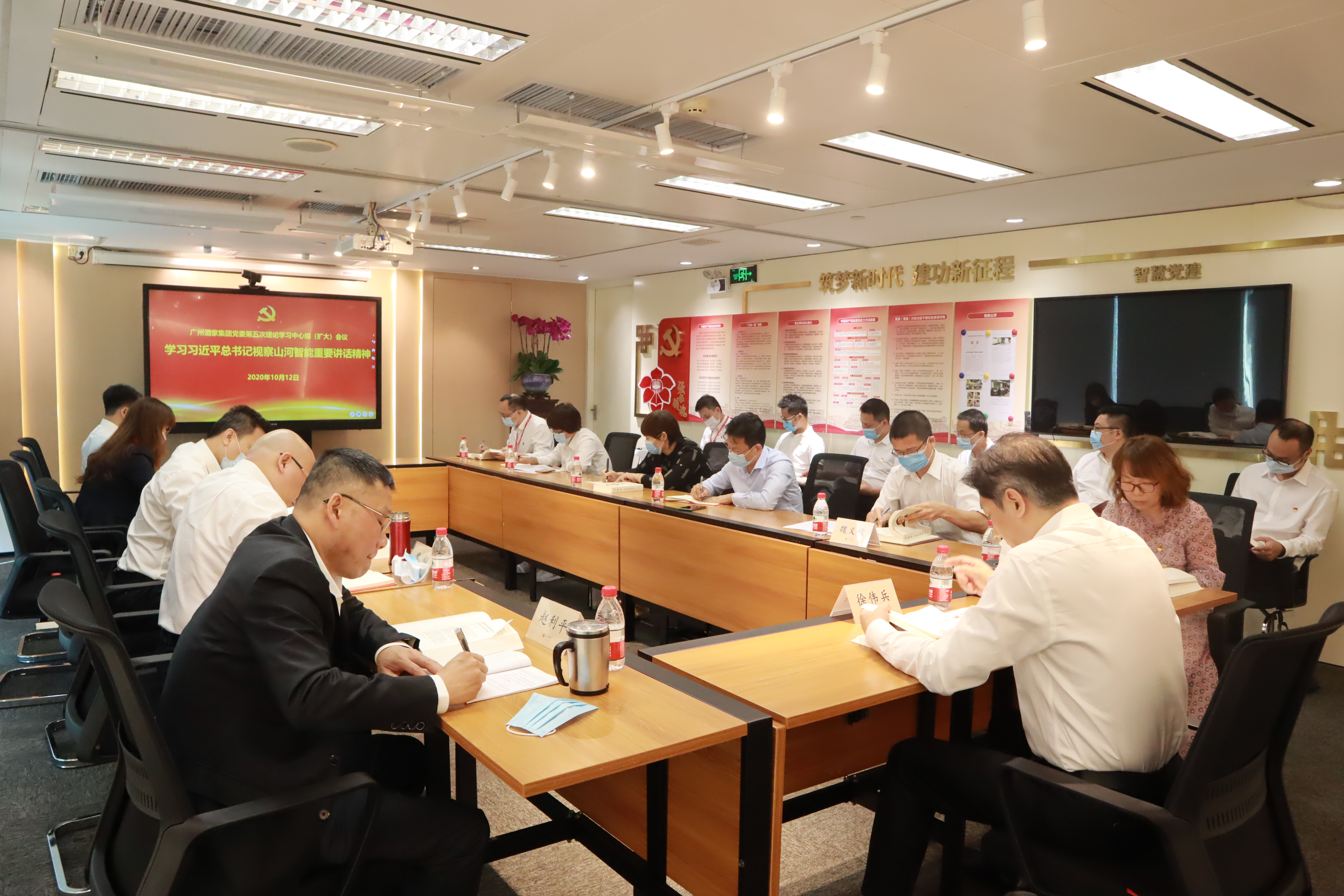 DB电竞
党委多措并举迅速掀起《习近平谈治国理政》第三卷学习热潮